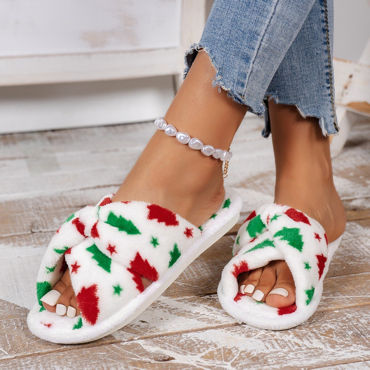 Christmas Tree Pattern Furry Bedroom Slippers